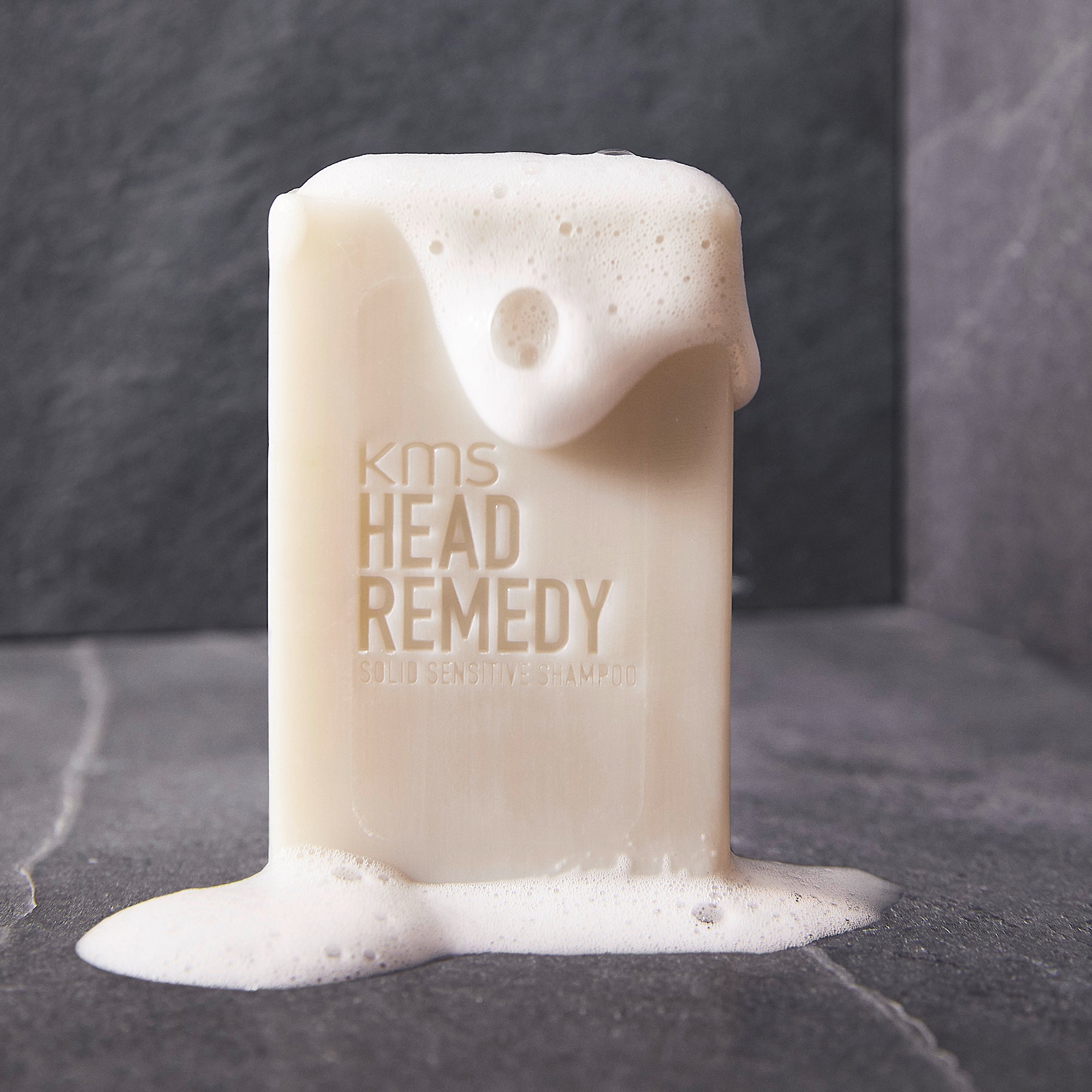 KMS HEADREMEDY Solid Sensitive Shampoo